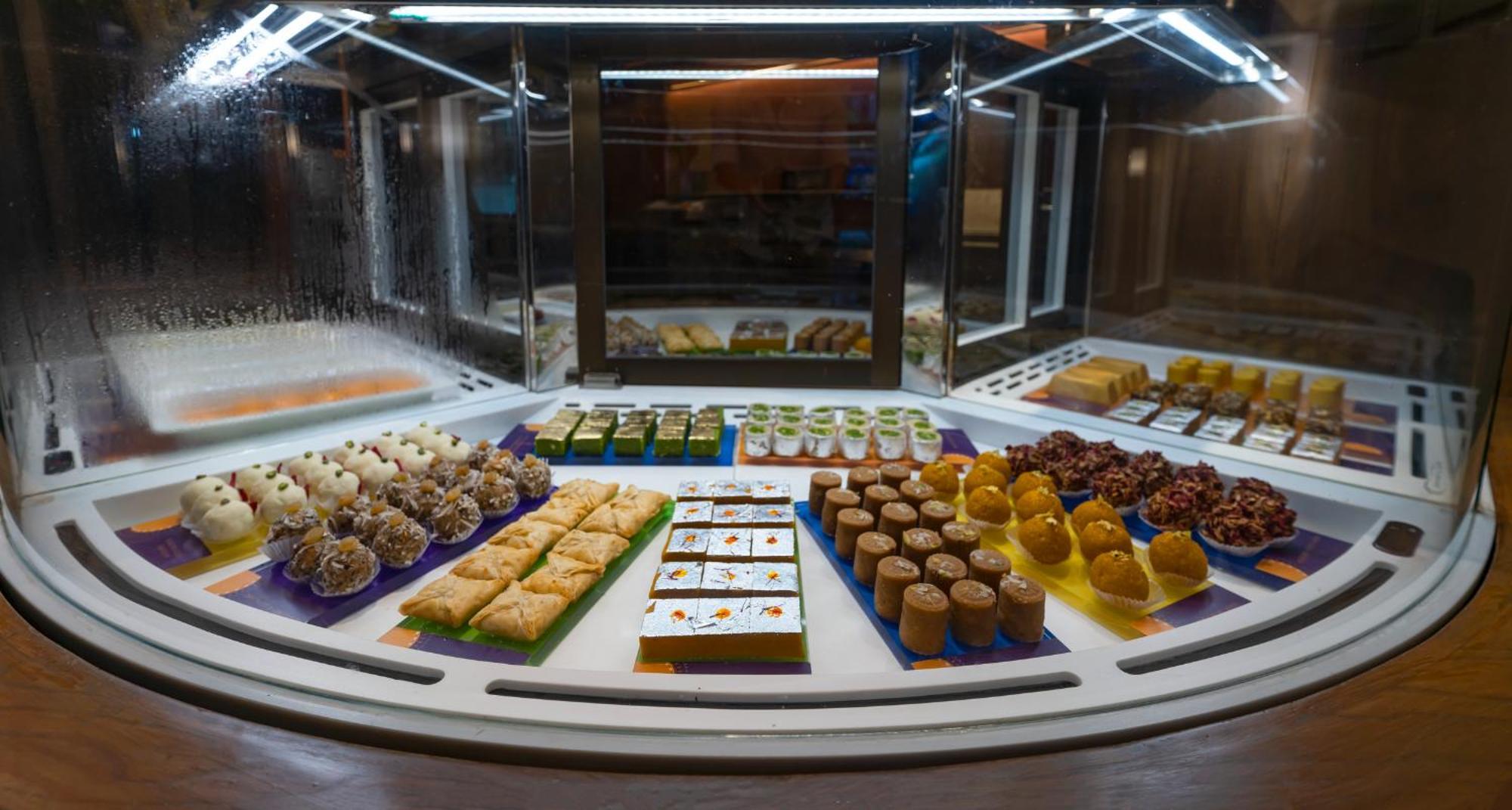 The Mirador Hotel Mumbai Exterior photo