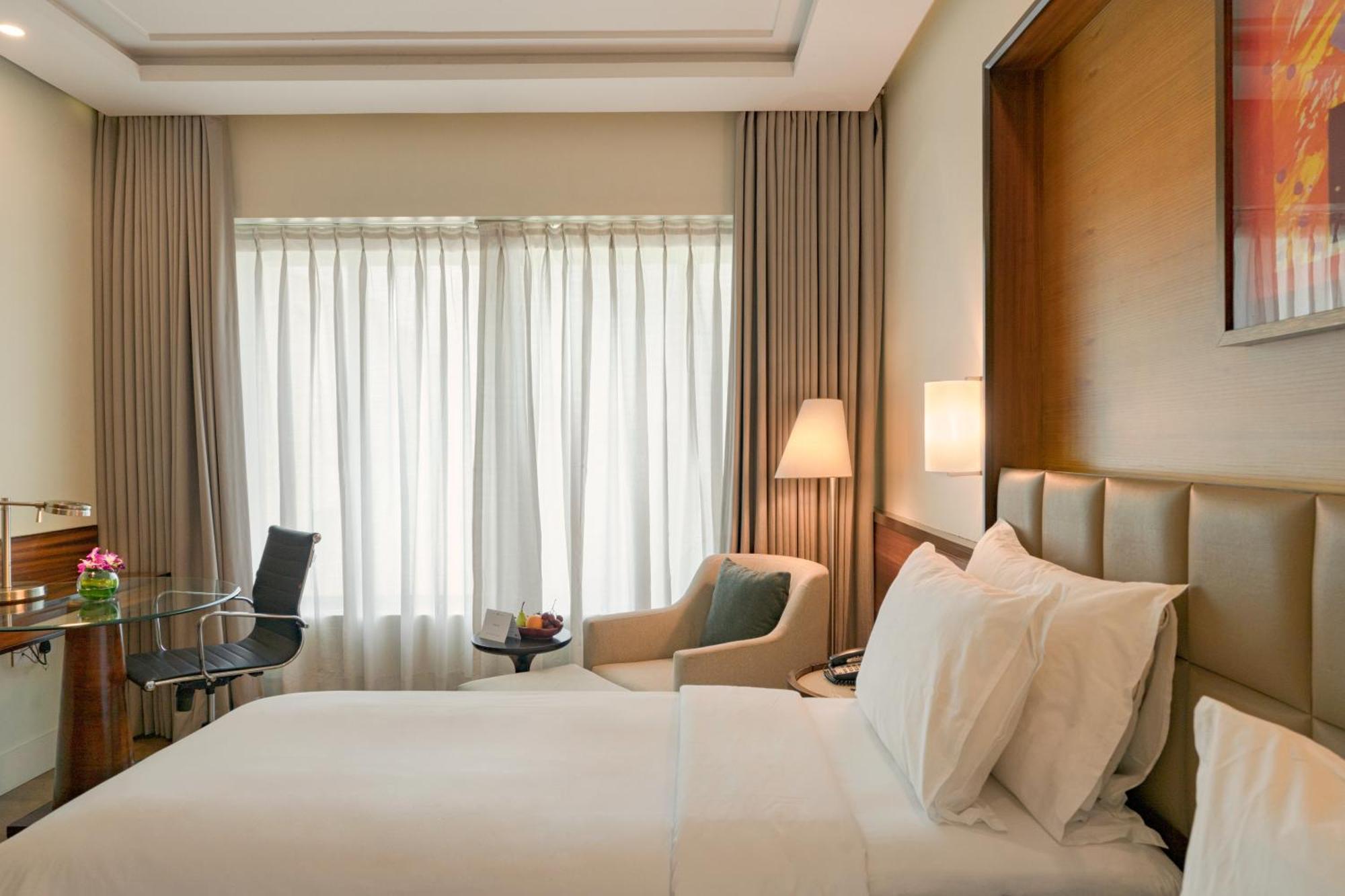 The Mirador Hotel Mumbai Exterior photo
